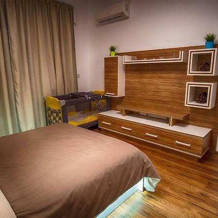 Sunshine Sofia Apartment Luaran gambar